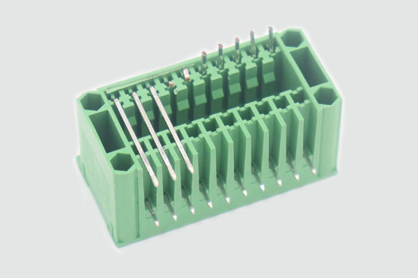 electronic connector made by precision injection molding company