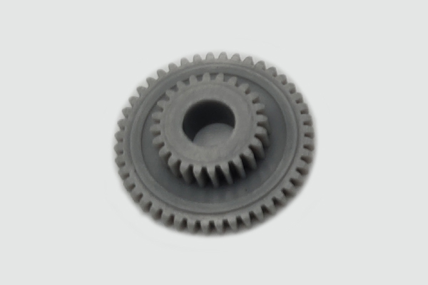 rotating gear created by custom plastic injection molding companies