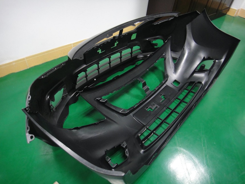 automotive plastic injection molding parts made by PTMS