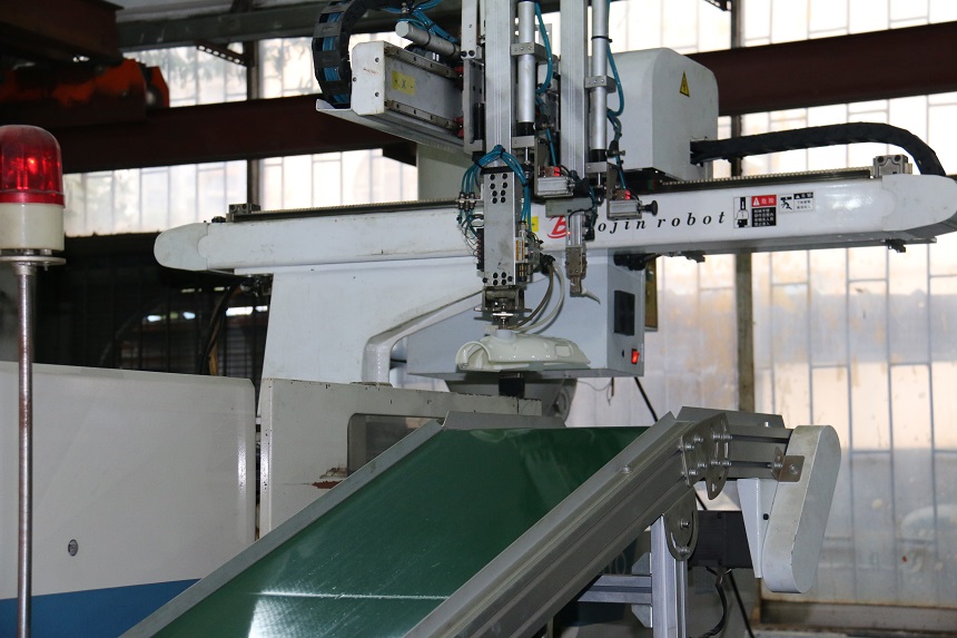 An injection molding manufacturing factory in China