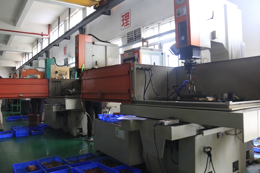 plastic injection mold maker in China